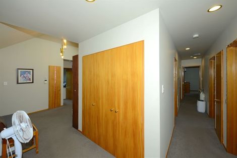 Photo of property in 179 Hawthornden Road, Avonhead, Christchurch, 8042