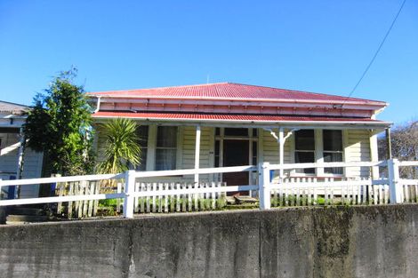 Photo of property in 88 Alexander Street, Greymouth, 7805