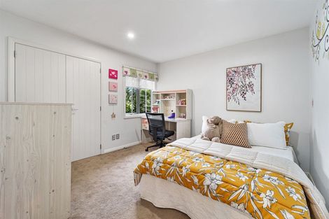 Photo of property in 30 Schnapper Rock Road, Schnapper Rock, Auckland, 0632