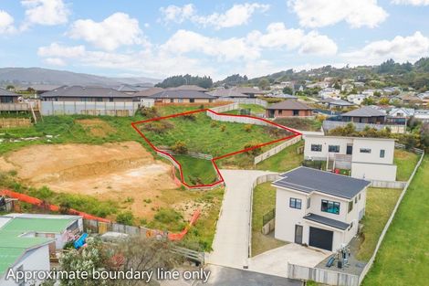 Photo of property in 34c Speargrass Grove, Timberlea, Upper Hutt, 5018