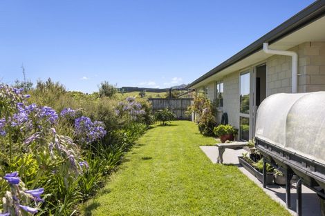 Photo of property in 18 Elena Place, Welcome Bay, Tauranga, 3112