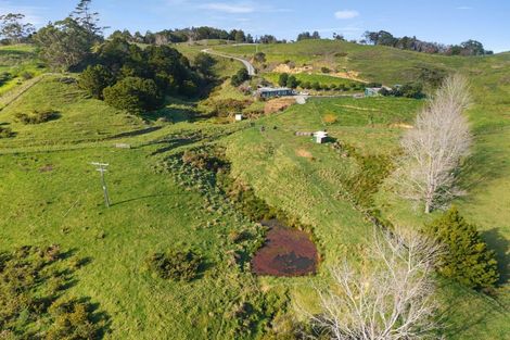 Photo of property in 63 Porter Road, Paparoa, 0571