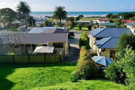 Photo of property in 242a Pohutukawa Avenue, Ohope, 3121