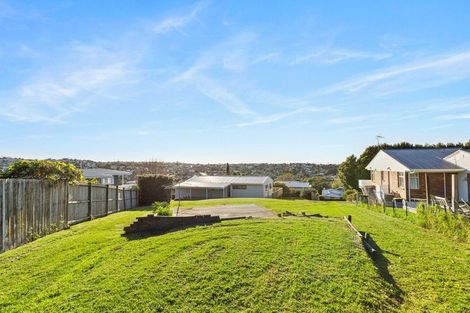 Photo of property in 24 Alton Avenue, Hillcrest, Auckland, 0627