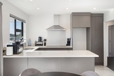 Photo of property in 1 Poutawa Lane, Clarks Beach, 2122