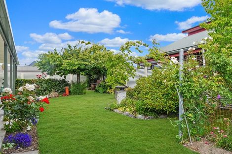Photo of property in 21 Glencairn Road, Twizel, 7901