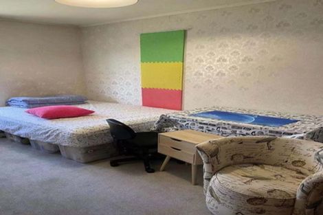 Photo of property in 9 Anne Road, Hillcrest, Auckland, 0627