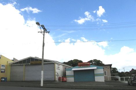 Photo of property in 2/40 Rosebank Road, Avondale, Auckland, 1026