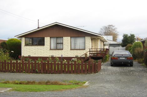 Photo of property in 42 Johnson Street, Milton, 9220