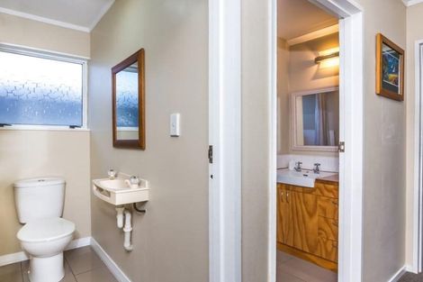 Photo of property in 102 Hyde Avenue, Richmond Heights, Taupo, 3330