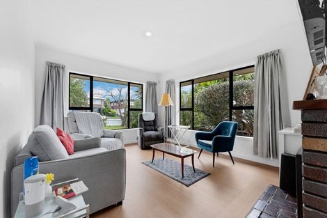 Photo of property in 1/13 Greers Road, Weymouth, Auckland, 2103