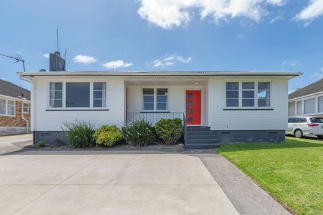 Photo of property in 18 Buller Crescent, Manurewa, Auckland, 2102