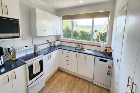 Photo of property in 10 Pitt Street, Normanby, Hawera, 4614