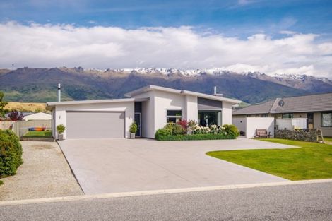 Photo of property in 15 De Bettencor Place, Mount Pisa, Cromwell, 9383