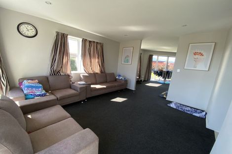 Photo of property in 86 Shillingford Boulevard, Rolleston, 7615