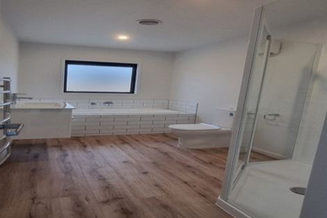 Photo of property in 8 Cheviot Street, Jacks Point, 9371