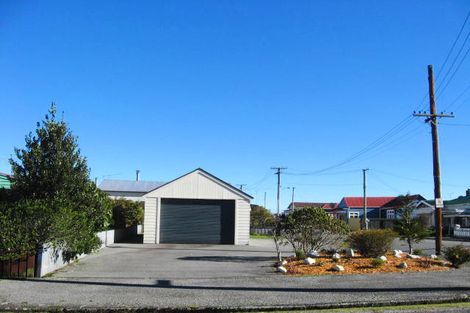 Photo of property in 98 Alexander Street, Greymouth, 7805