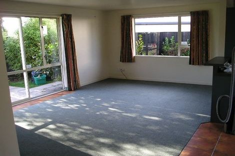 Photo of property in 33a Flay Crescent, Burnside, Christchurch, 8053