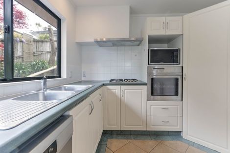 Photo of property in 2/134 Birkenhead Avenue, Birkenhead, Auckland, 0626