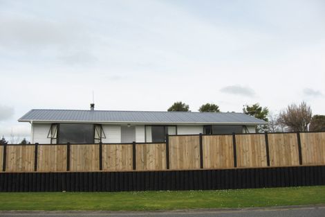 Photo of property in 16 Ngahere Street, Inglewood, 4330