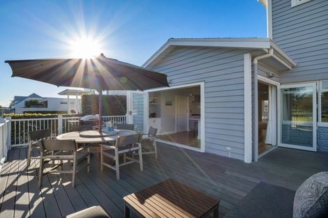 Photo of property in 162 Oceanbeach Road, Mount Maunganui, 3116