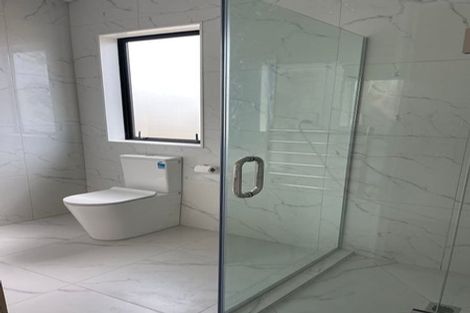 Photo of property in 2 Cutfield Lane, Kumeu, 0810