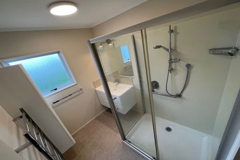 Photo of property in 34 Oxford Street, Fairfield, Hamilton, 3214