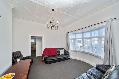 Photo of property in 240 Saint Aubyn Street, New Plymouth, 4310