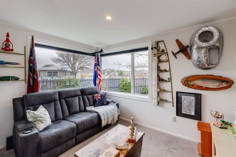 Photo of property in 2 Bolero Place, Parklands, Christchurch, 8083