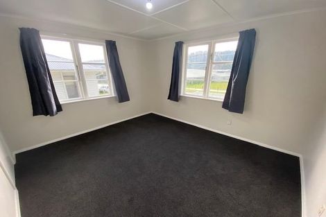 Photo of property in 204 George Street, Stokes Valley, Lower Hutt, 5019