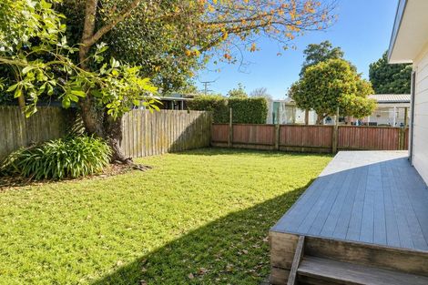 Photo of property in 56 Sutton Crescent, Papakura, 2110