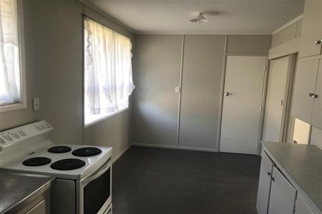 Photo of property in 15 Geoffrey Place, Mangere East, Auckland, 2024