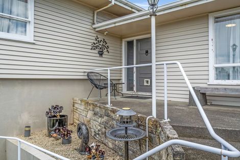 Photo of property in 11 Ries Street, Dannevirke, 4930