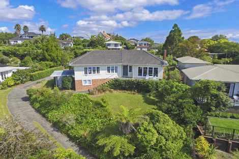 Photo of property in 6 Fenton Terrace, Cockle Bay, Auckland, 2014