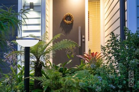 Photo of property in 23 Dida Park Drive, Kumeu, 0810