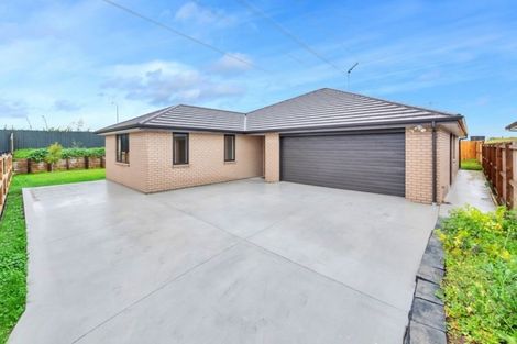 Photo of property in 115c Harbourside Drive, Karaka, Papakura, 2113