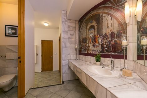 Photo of property in 32 Seatoun Heights Road, Seatoun, Wellington, 6022