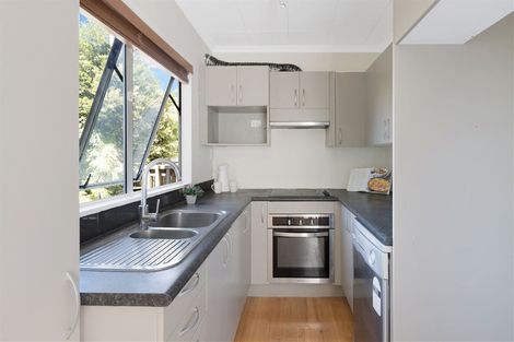 Photo of property in 72a Astley Avenue, New Lynn, Auckland, 0600