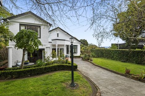 Photo of property in 18 Ridge Lane, New Plymouth, 4310