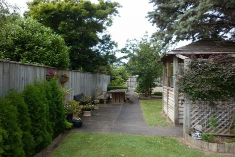 Photo of property in 21 Philip Street, Carterton, 5713