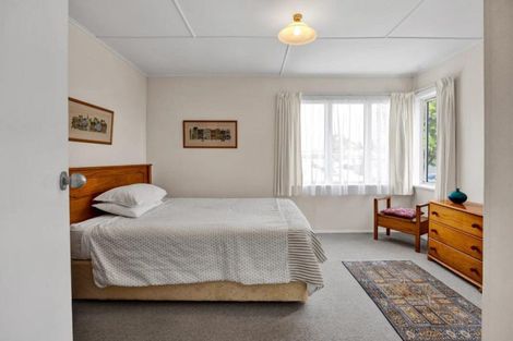 Photo of property in 14 Plympton Street, Brooklands, New Plymouth, 4310