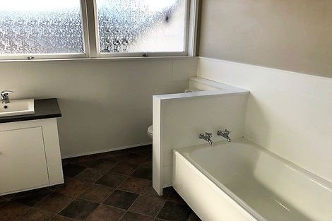 Photo of property in 704 Rainbow Avenue, Parkvale, Hastings, 4122