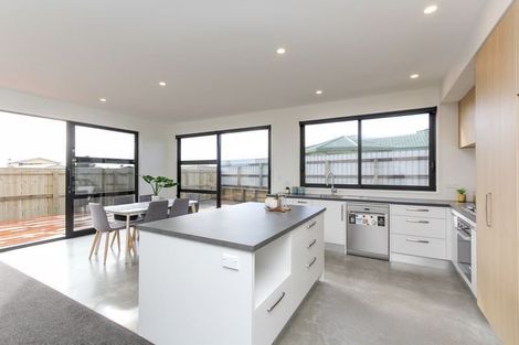 Photo of property in 13 Desmond Place, Bell Block, New Plymouth, 4312