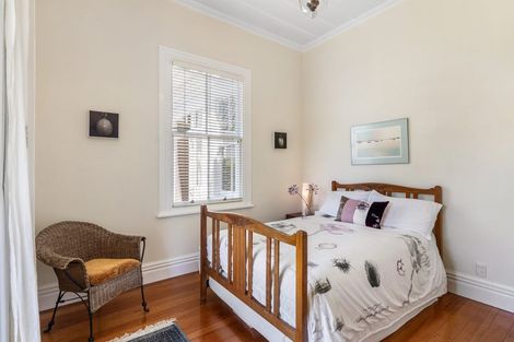 Photo of property in 31 Shoal Bay Road, Devonport, Auckland, 0624