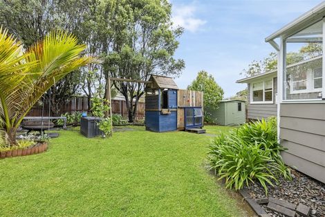 Photo of property in 12 Minaret Drive, Bucklands Beach, Auckland, 2014