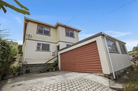Photo of property in 6 Parris Street, Moturoa, New Plymouth, 4310