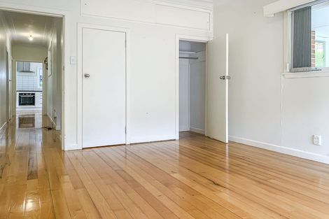 Photo of property in 2/1280 New North Road, Avondale, Auckland, 1026