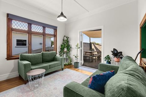 Photo of property in 116a Stortford Street, Saint Leonards, Hastings, 4120