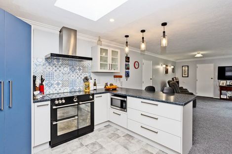 Photo of property in 10 Wills Road, West Plains, Invercargill, 9874