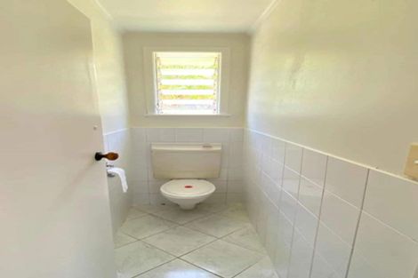 Photo of property in 34 Woodside Avenue, Northcote, Auckland, 0627